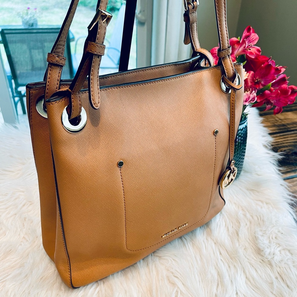 Michael Michael Kors Acorn Leather Walsh Medium Shoulder Tote View 6